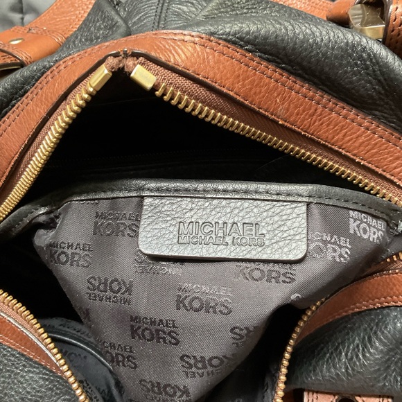 Michael Kors satchel bag GUC - Picture 5 of 16